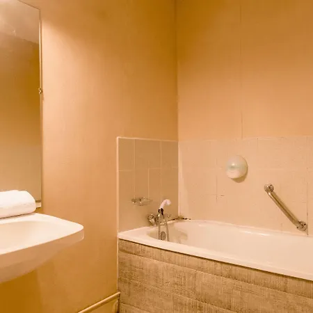 The Originals City, Est Hotel