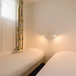The Originals City, Est Hotel 3*