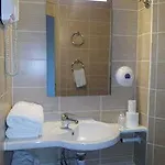 The Originals City, Est Hotel