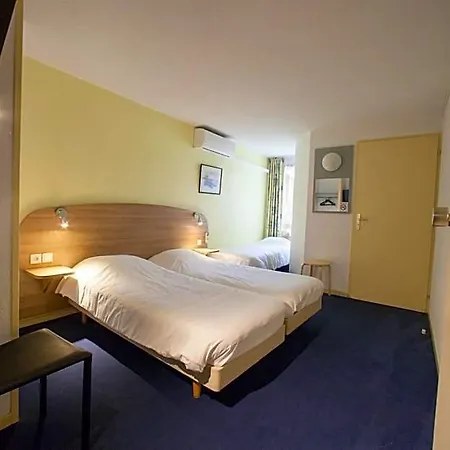 Hotel The Originals City, Est 3*