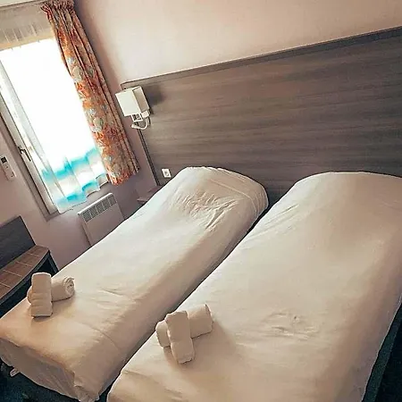 Hotel The Originals City, Est 3*