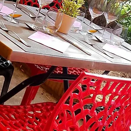 The Originals City, Est Hotel 3*